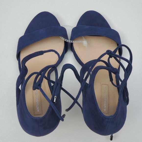 Antonio Melani blue heels - Picture 3 of 7